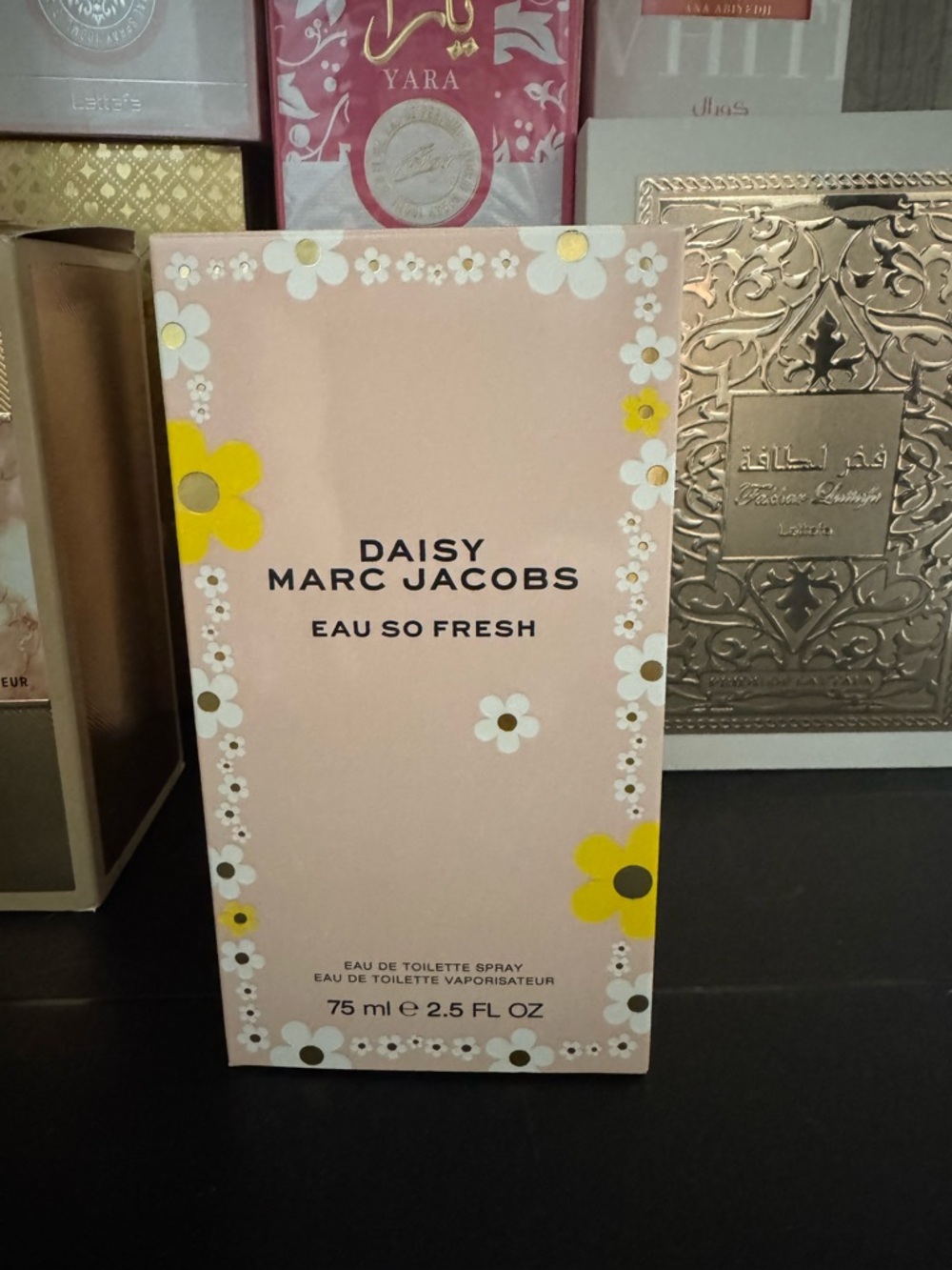 Daisy Marc Jacobs Eau So fresh box  - Pink & Yellow